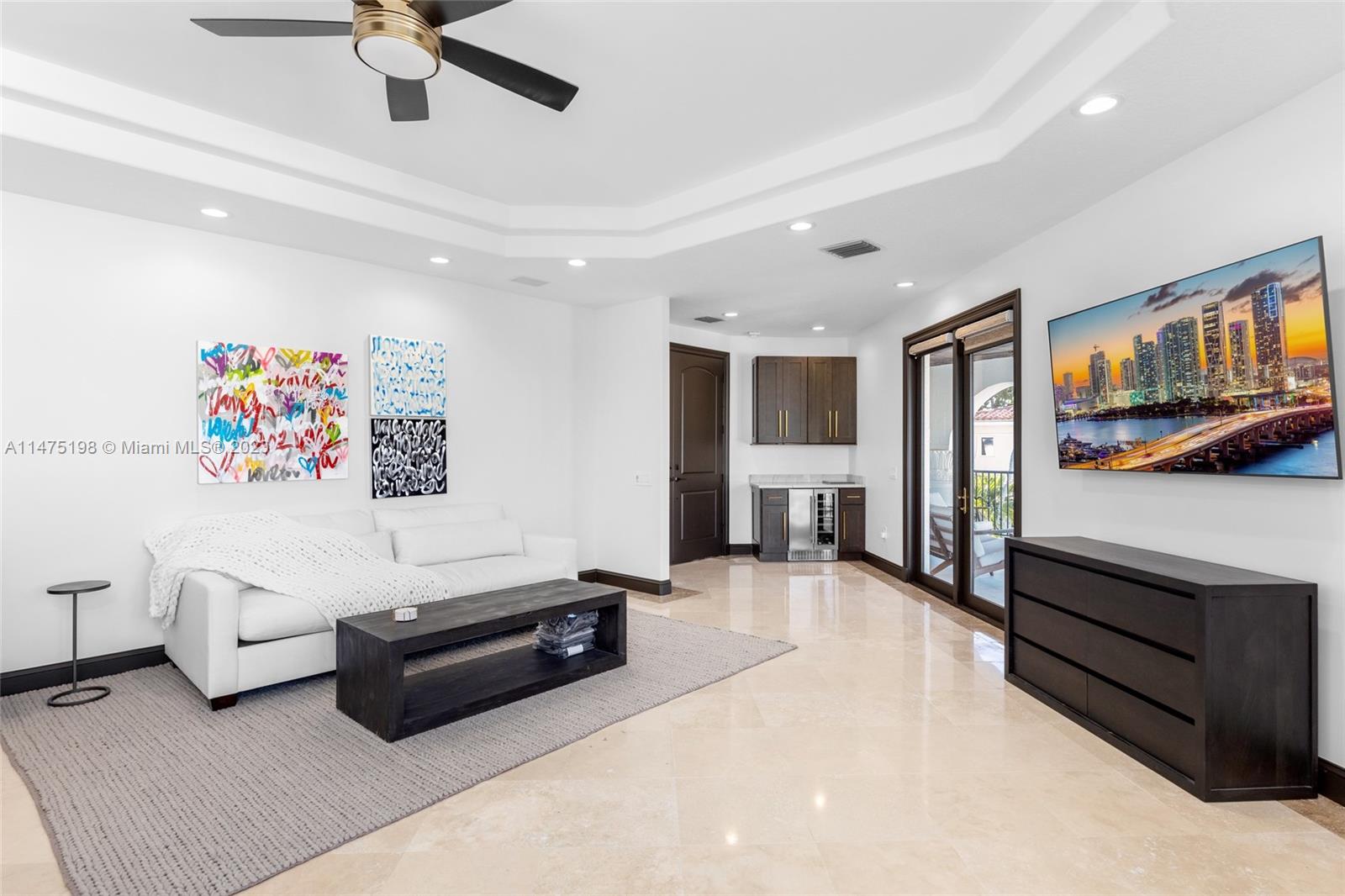 CORAL ISLES - Residential