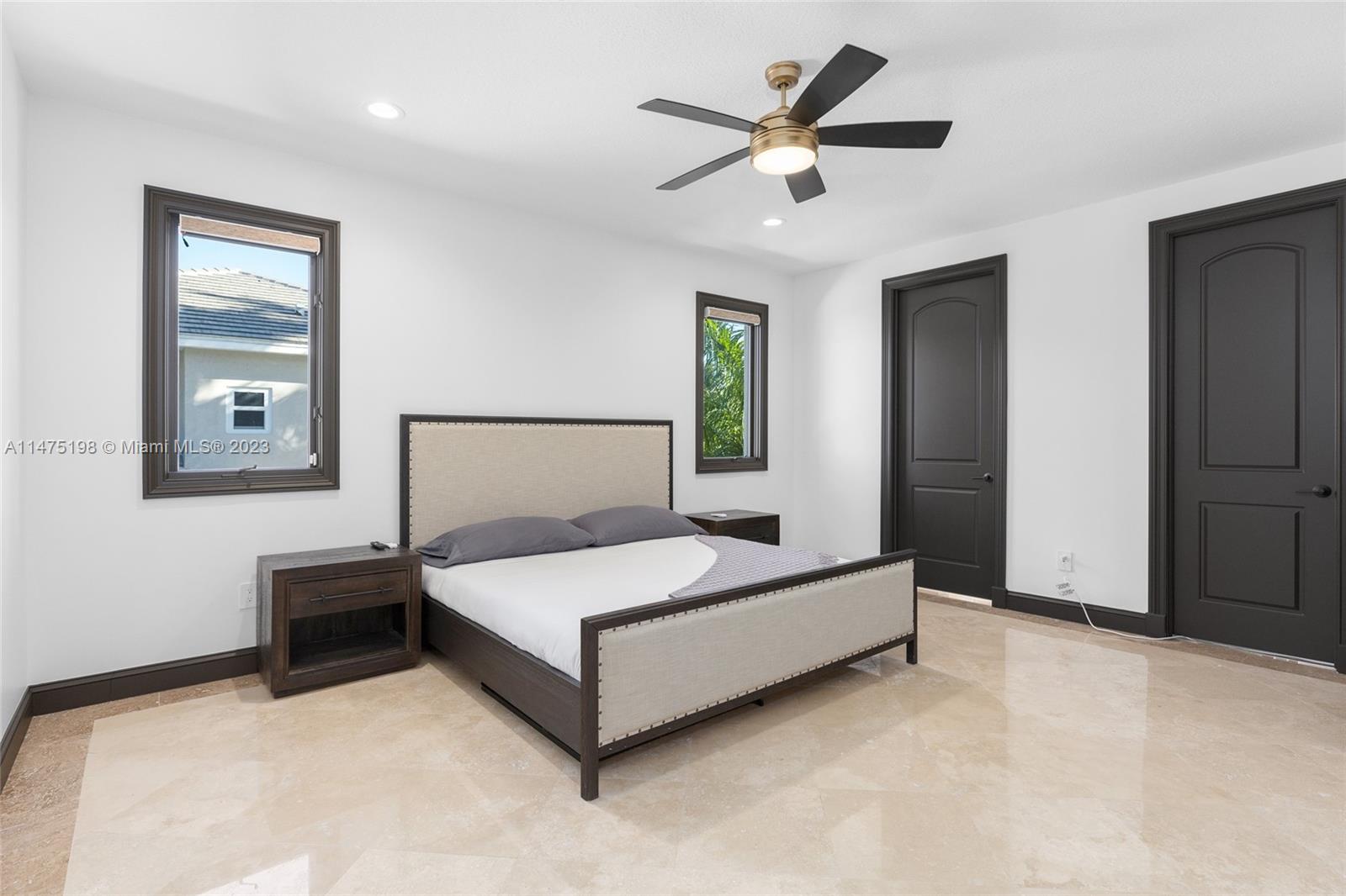 CORAL ISLES - Residential