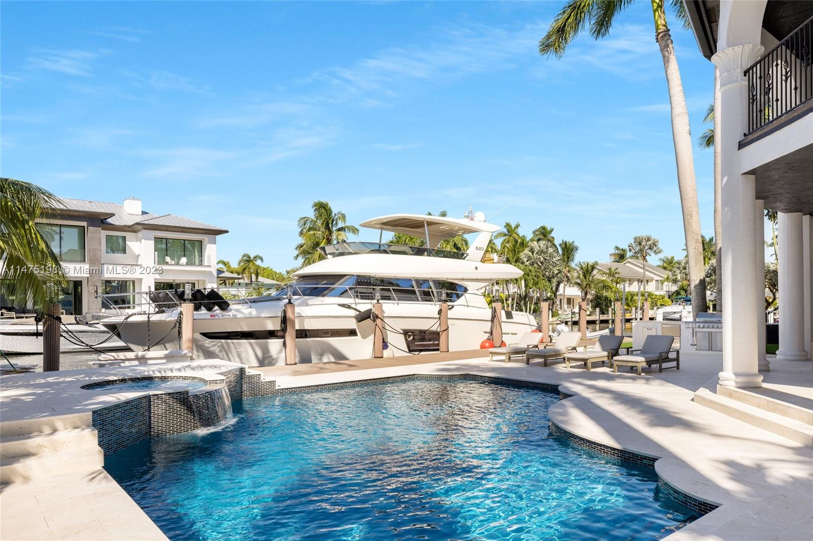 CORAL ISLES - Residential