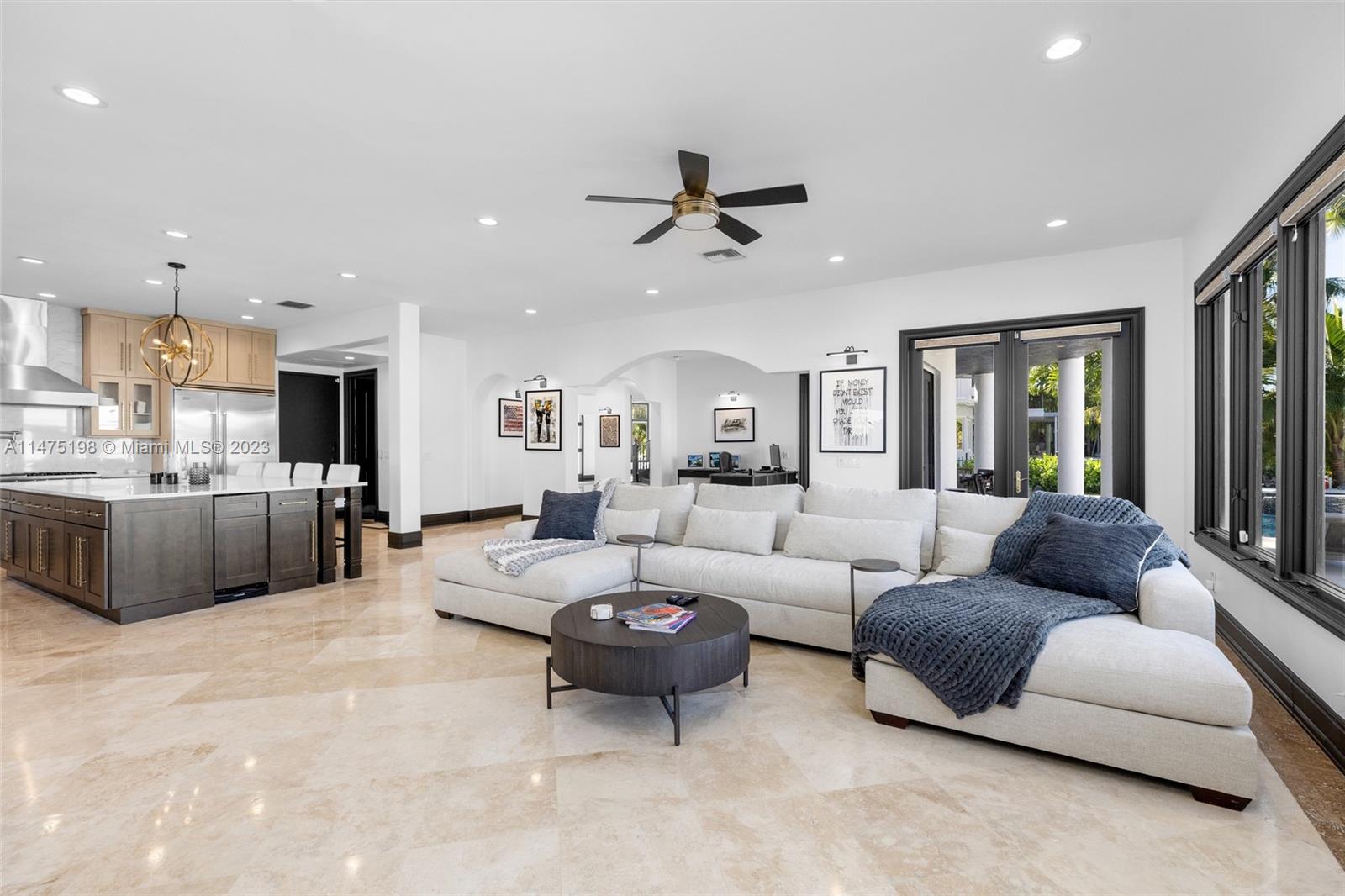 CORAL ISLES - Residential