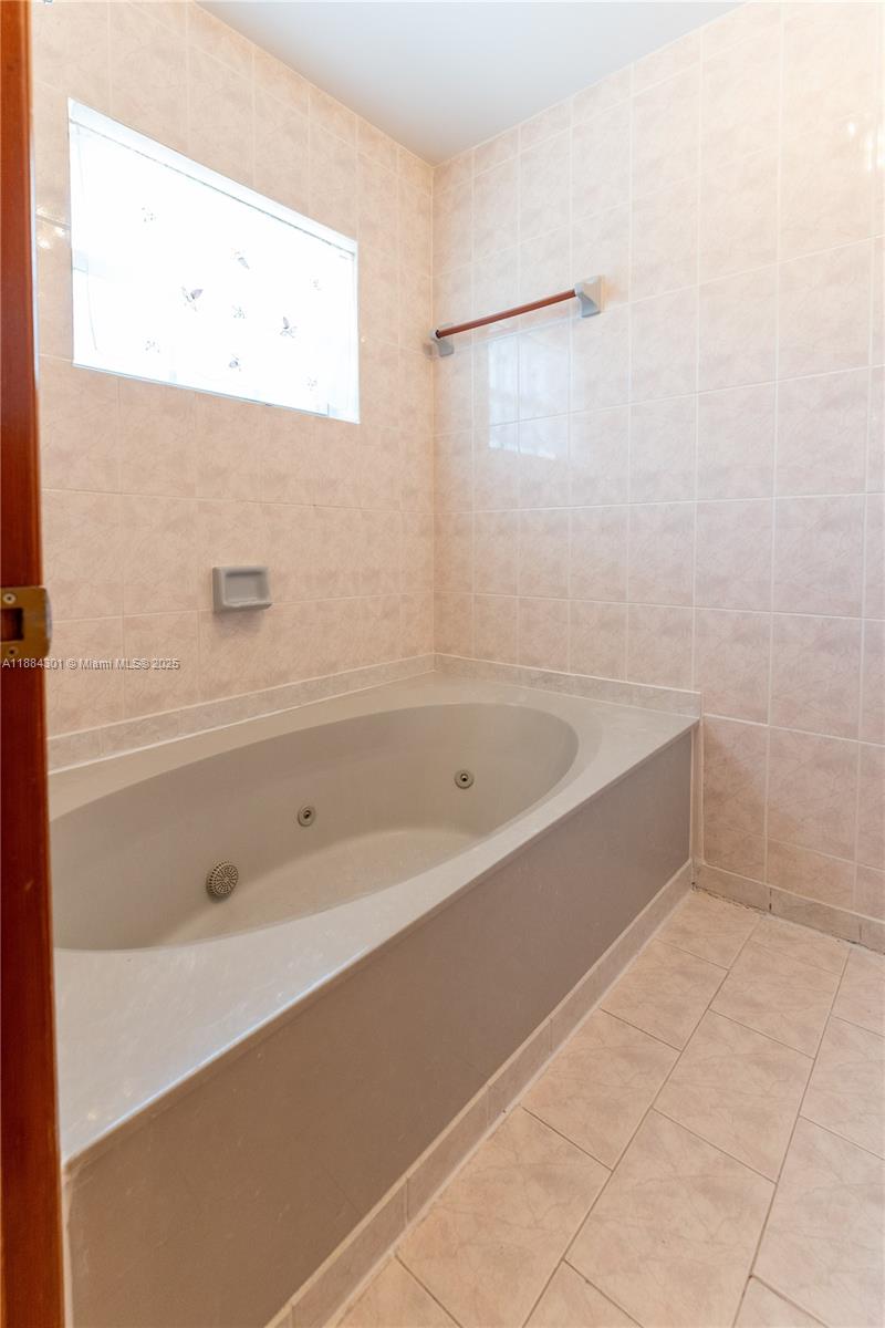 UNIVERSITY PARK WEST SEC - Residential