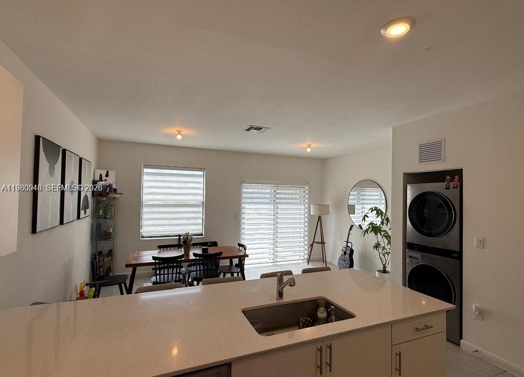 ¤ENCLAVE SOUTH PHASE 2 - Residential