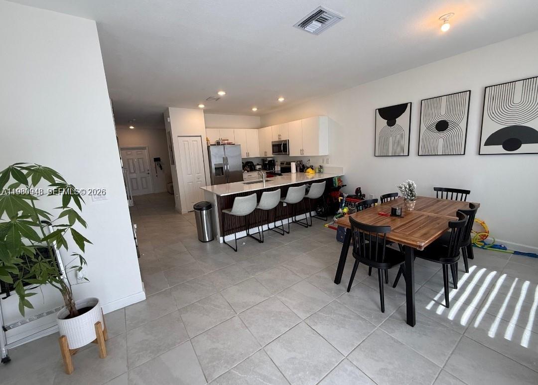 ¤ENCLAVE SOUTH PHASE 2 - Residential