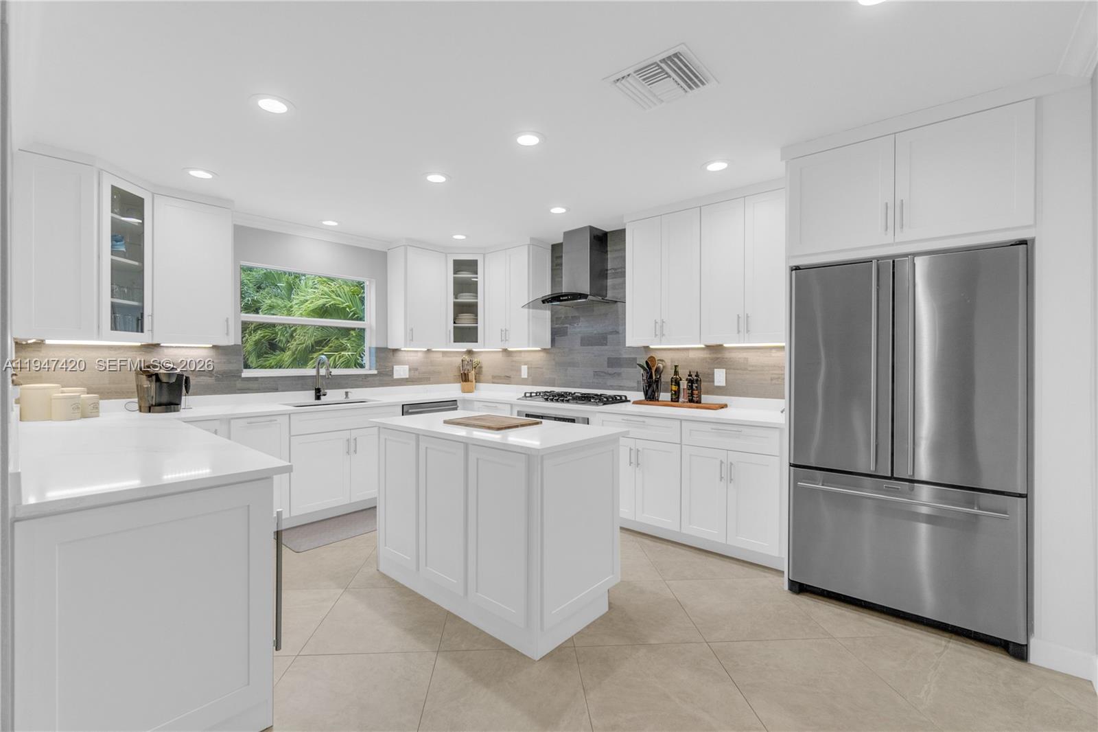 LYONS PARK FIRST ADD - Residential