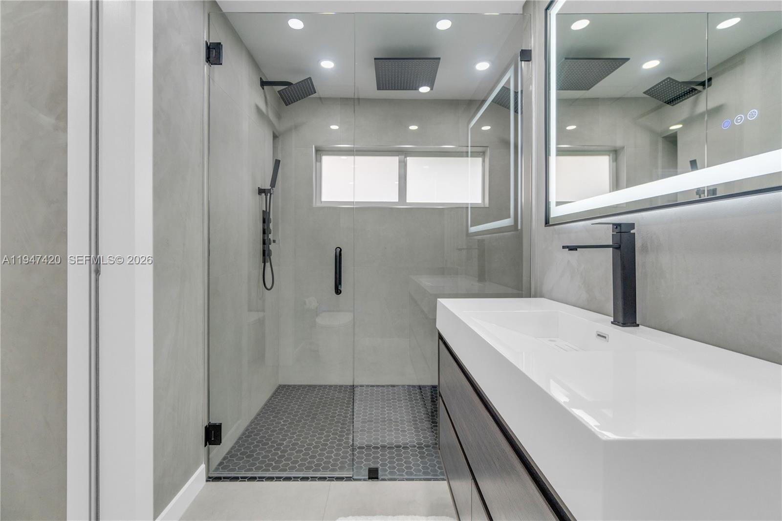 LYONS PARK FIRST ADD - Residential