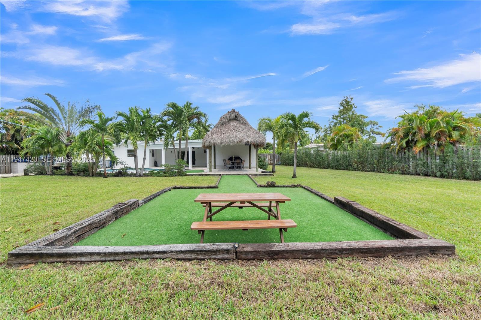 LYONS PARK FIRST ADD - Residential