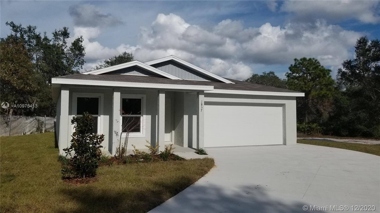 Be the first person to live in this NEW Construction Home by Century Homes. Split Bedroom layout. Open flooring concept. Full Sized Washer & Dryer included. Tenant responsible for utilities and lawn maintenance.