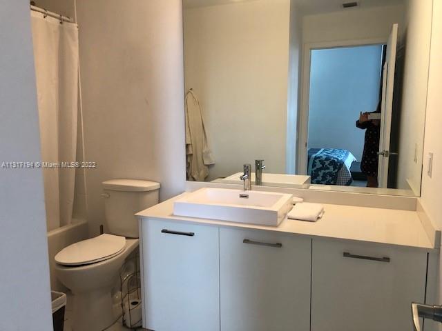 CENTRO CONDO - Residential Lease