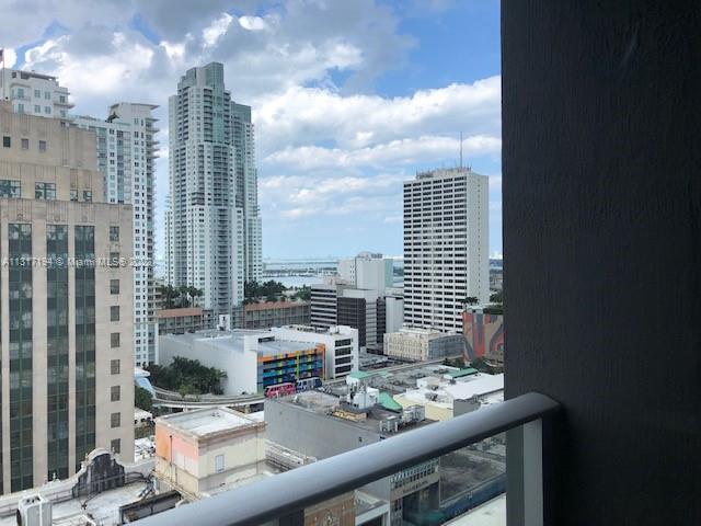 CENTRO CONDO - Residential Lease