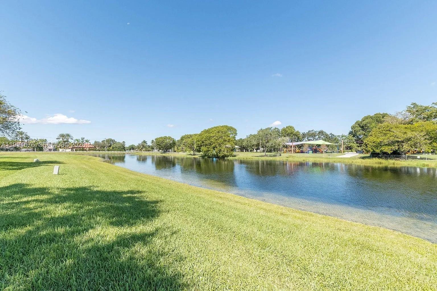 WOODGATE CONDOMINIUM 43 - Residential Lease