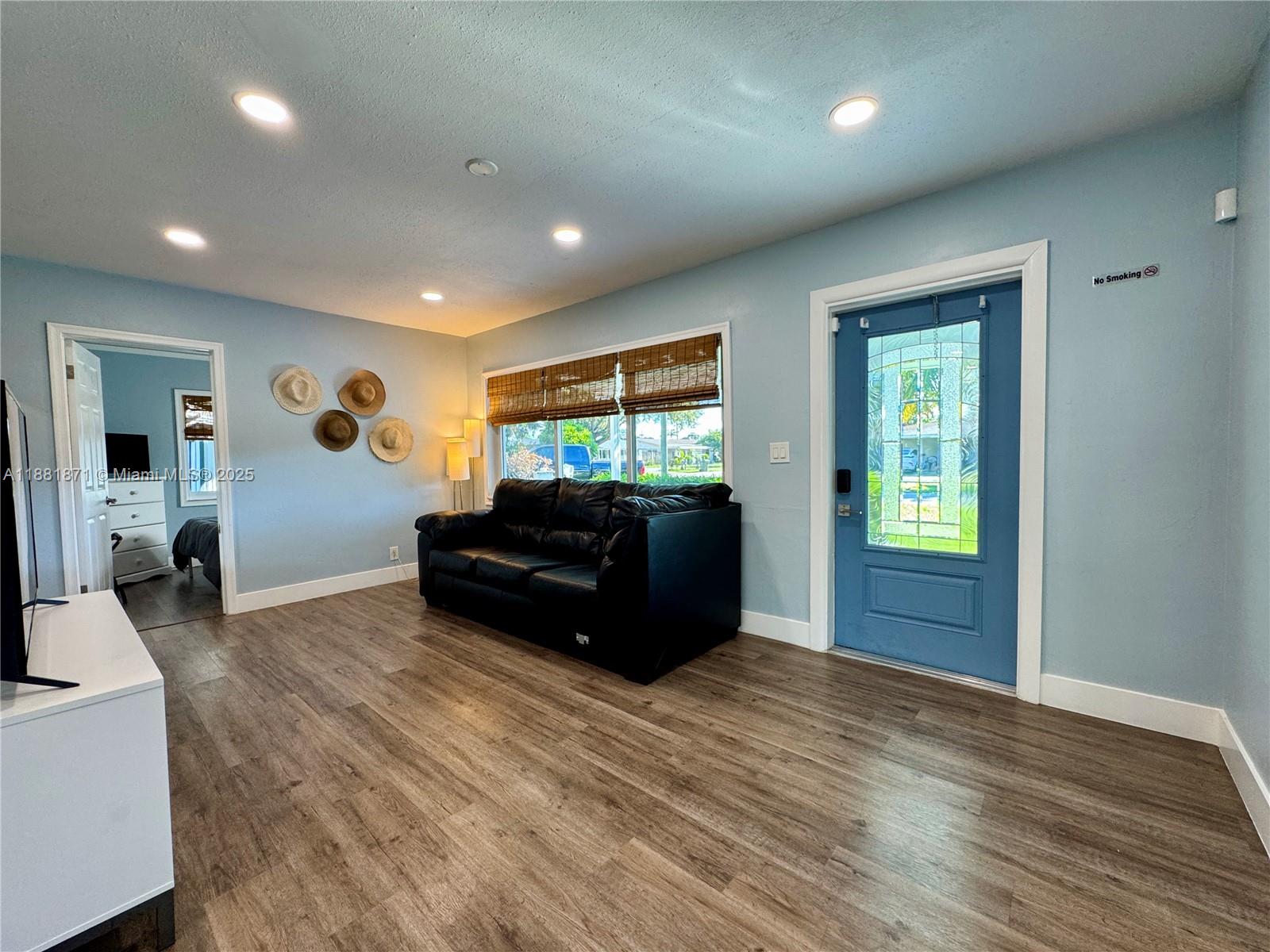 NORTH ANDREWS GARDENS 2ND - Residential Lease