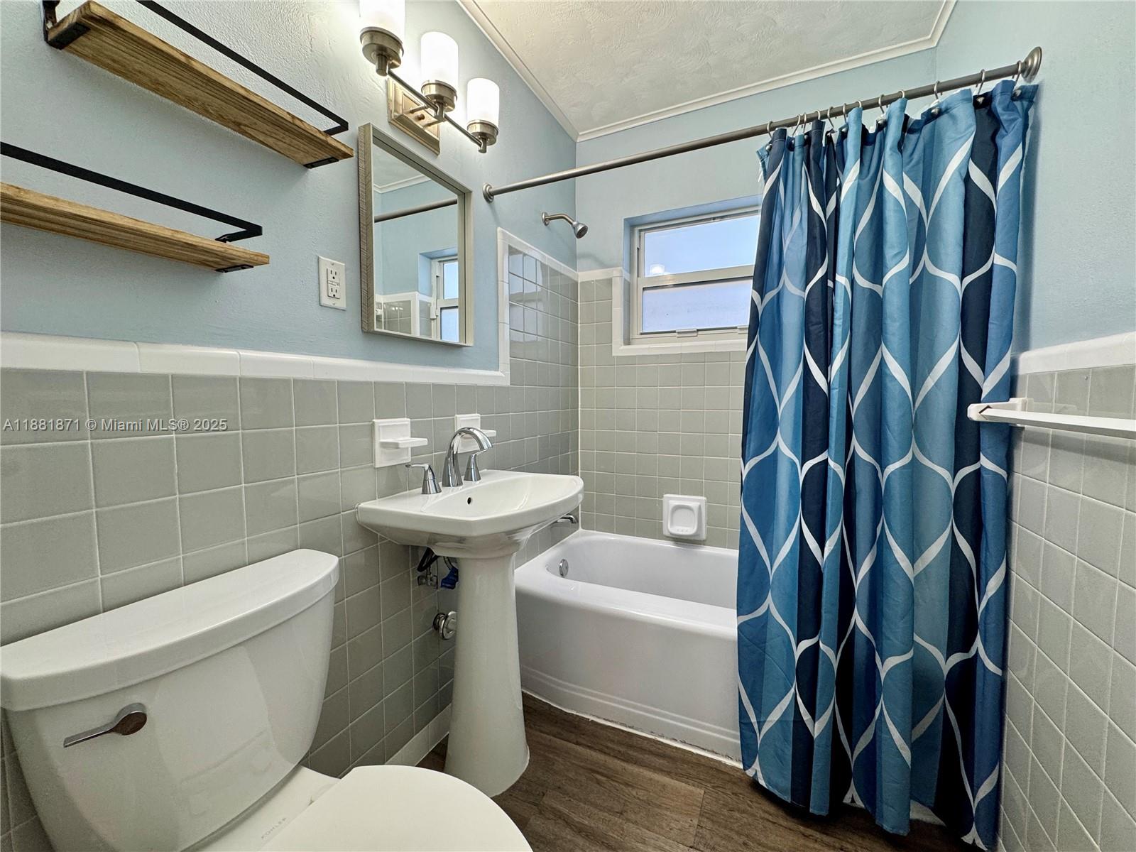 NORTH ANDREWS GARDENS 2ND - Residential Lease
