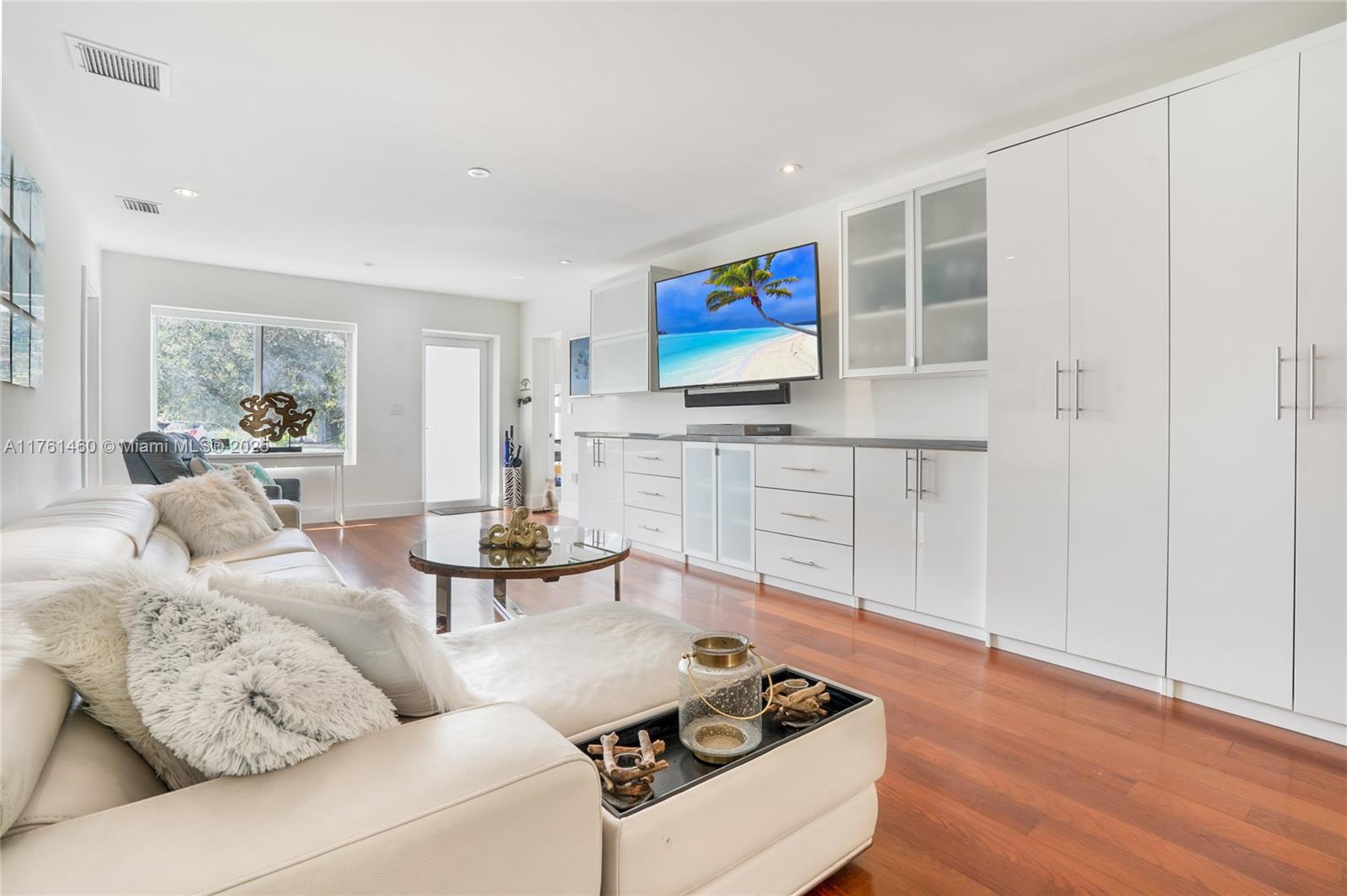 BISCAYNE POINT - Residential