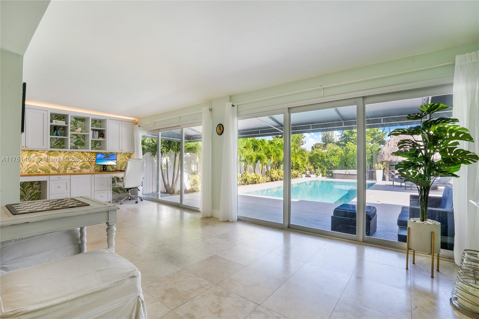 BISCAYNE POINT - Residential