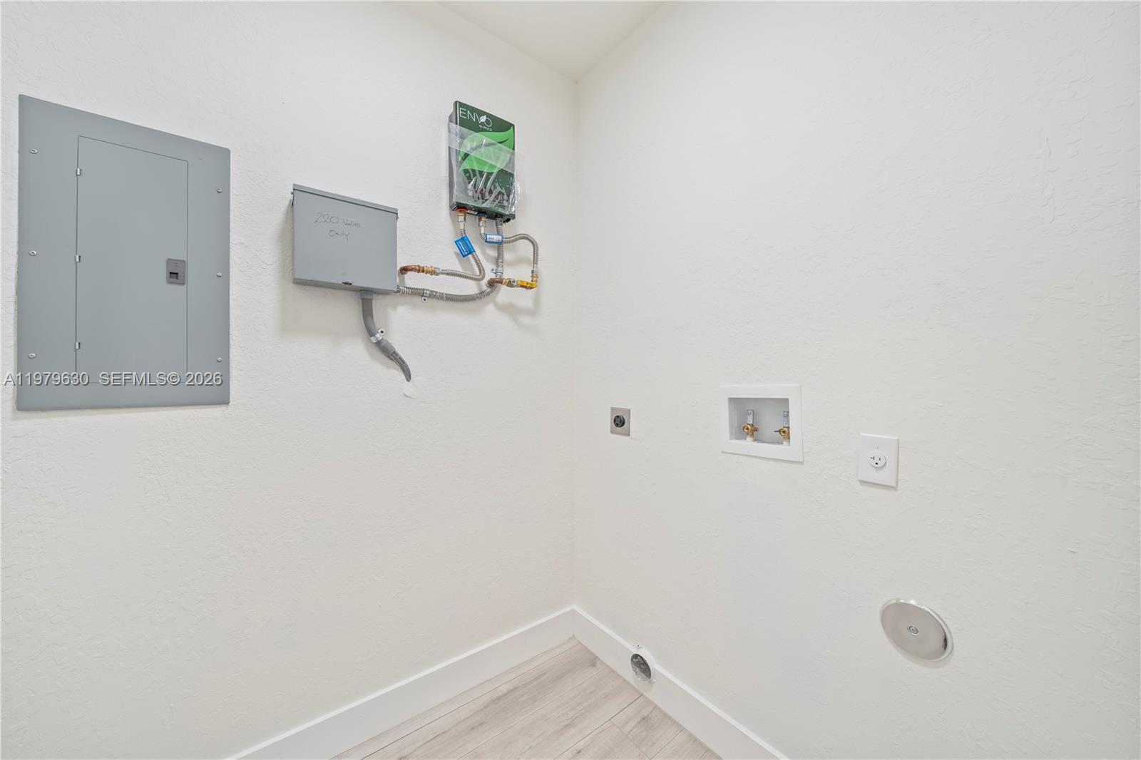 REV PL OF VICTORIA HEIGHT - Residential