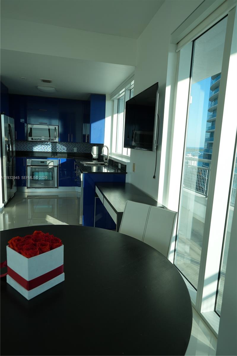 INFINITY AT BRICKELL COND - Residential