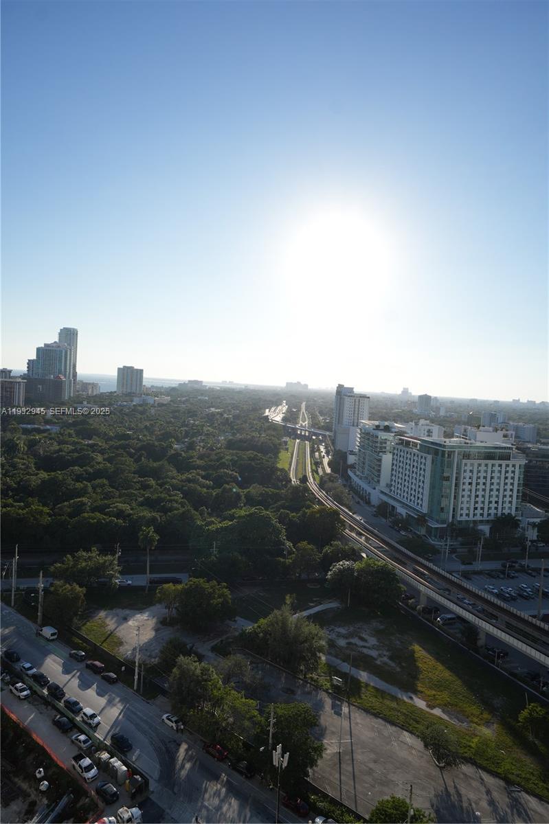 INFINITY AT BRICKELL COND - Residential