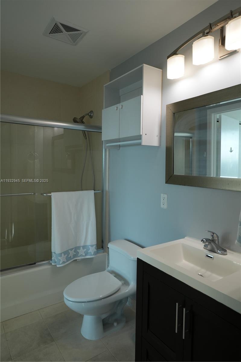 INFINITY AT BRICKELL COND - Residential