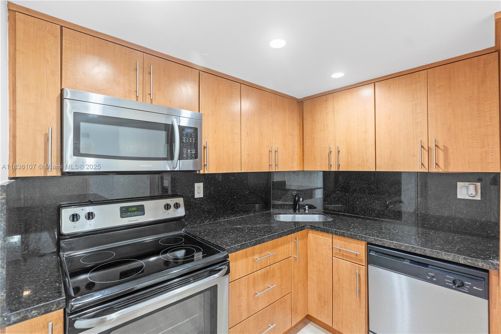 2333 Brickell Ave 1908