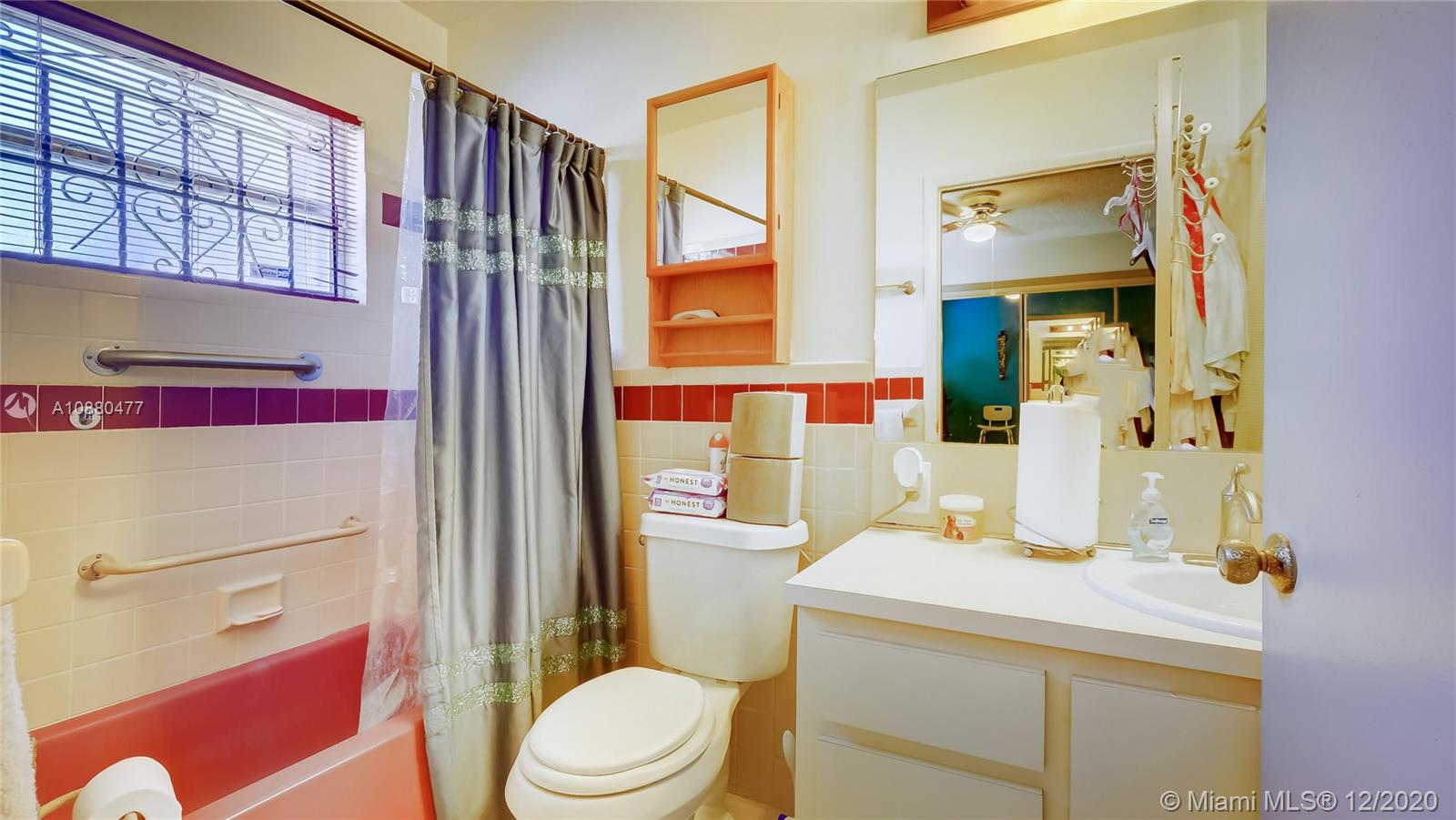 MOFFATVILLE - Residential