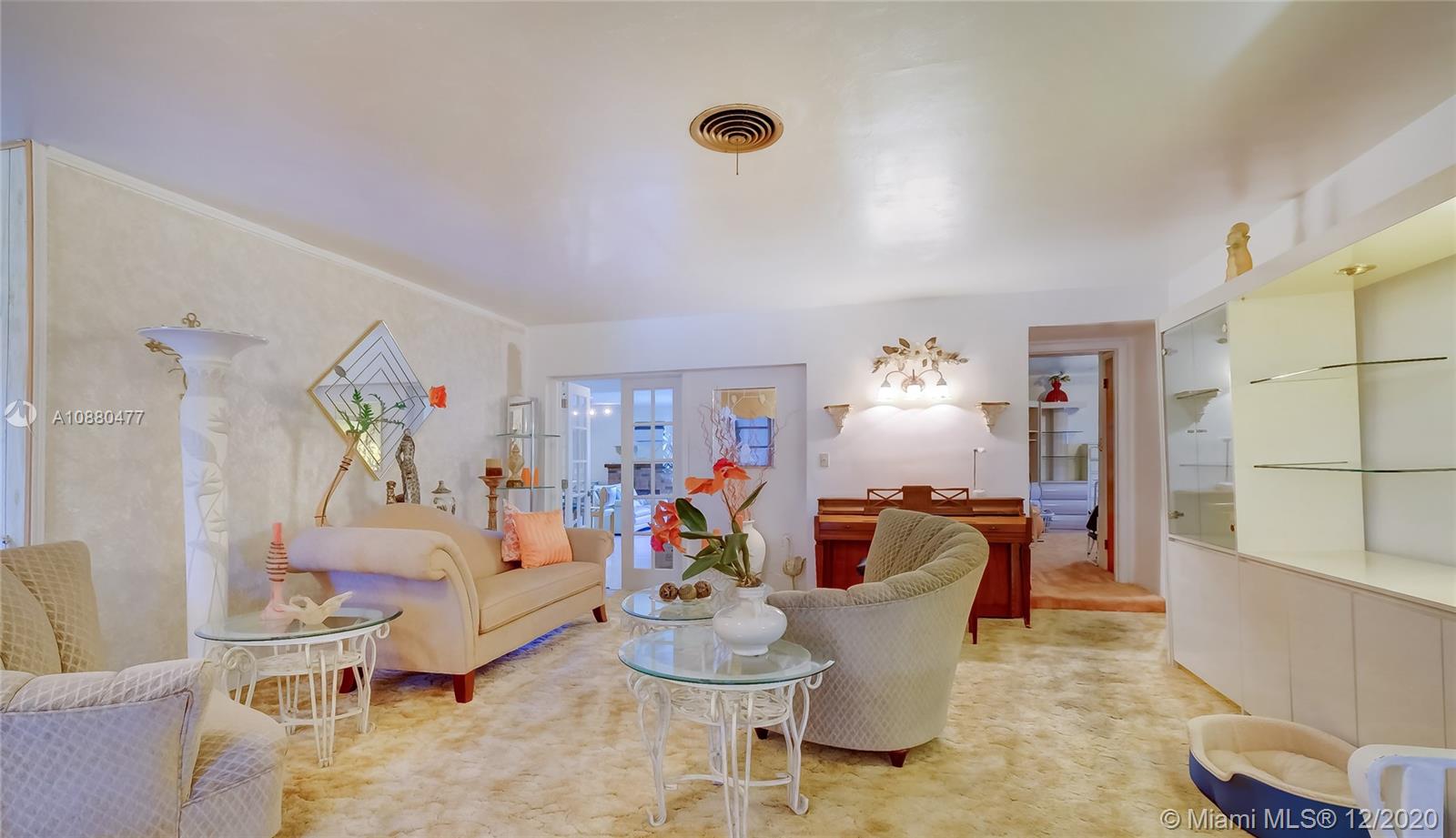 MOFFATVILLE - Residential