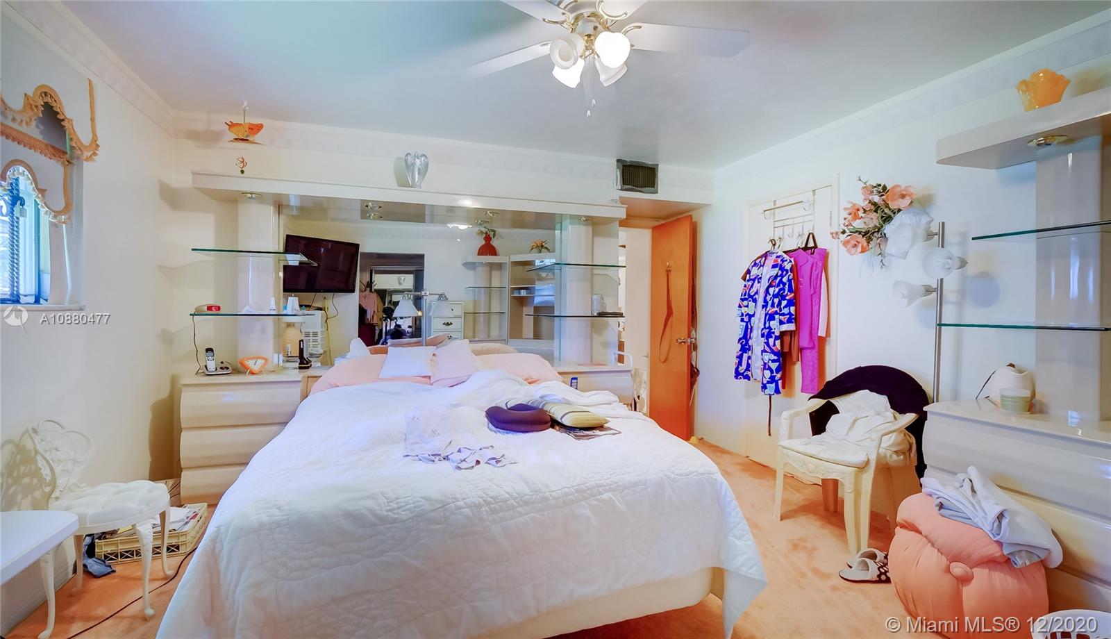 MOFFATVILLE - Residential