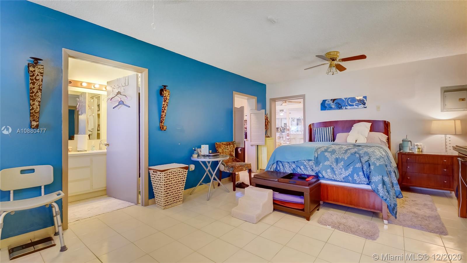 MOFFATVILLE - Residential