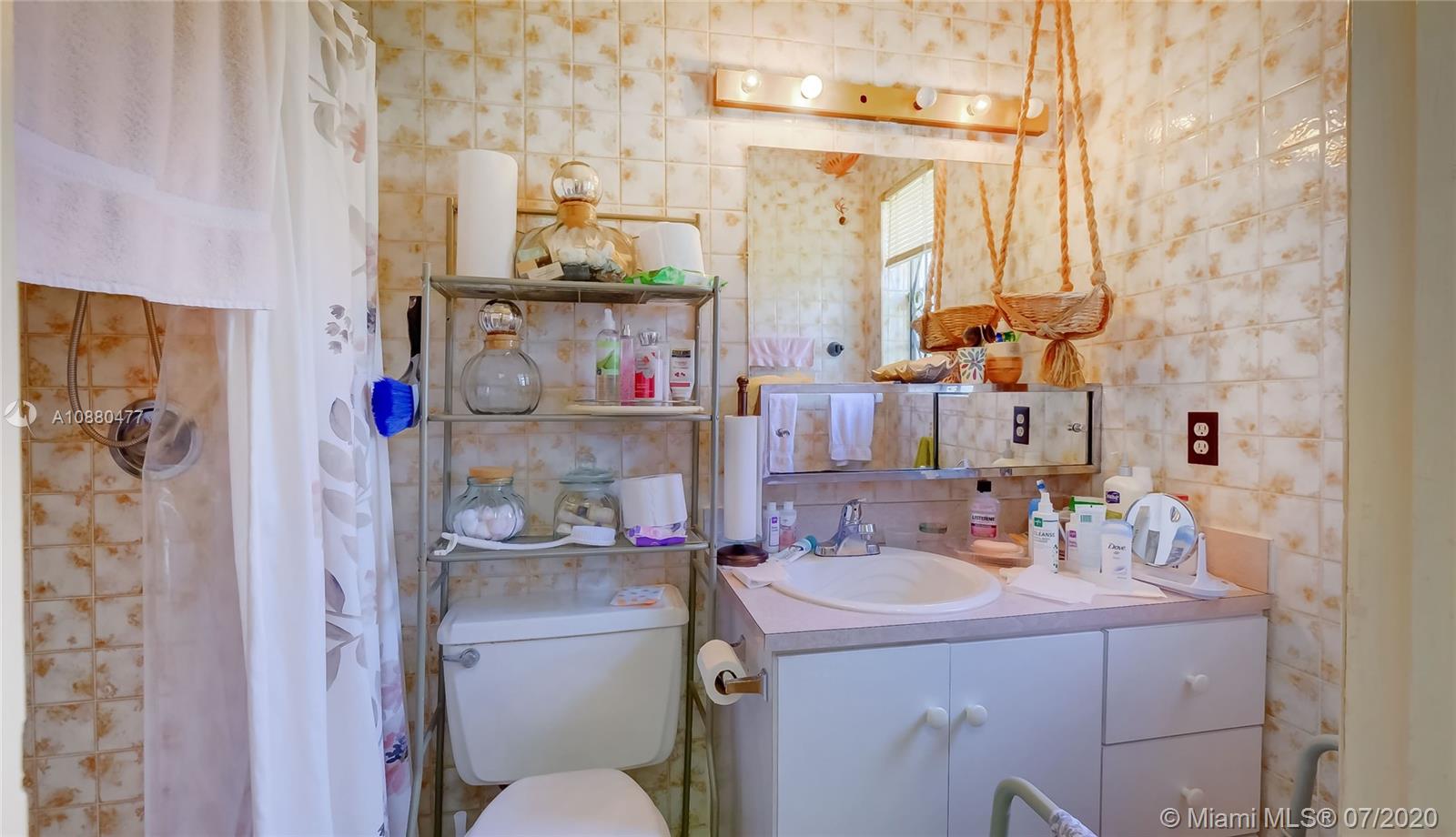 MOFFATVILLE - Residential