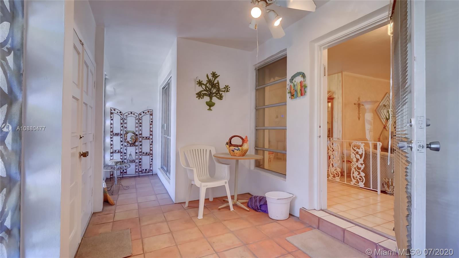 MOFFATVILLE - Residential