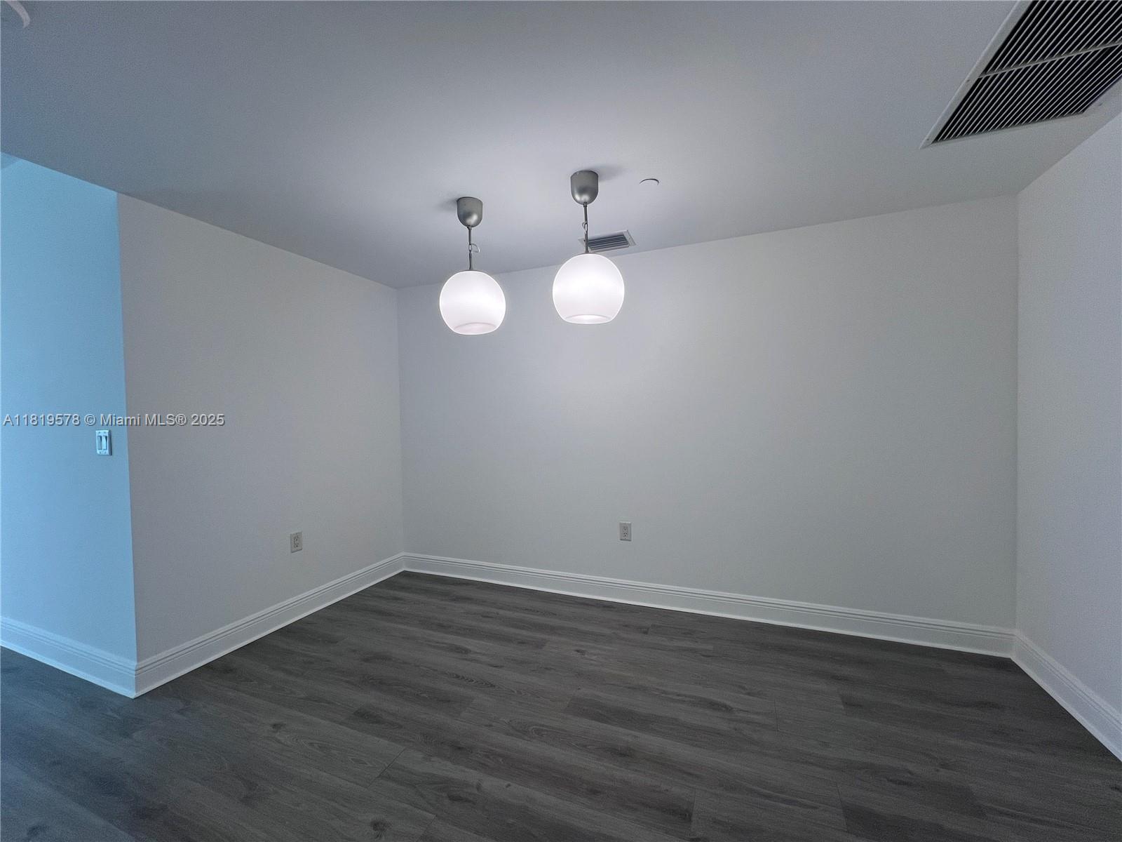 VUE AT BRICKELL CONDO - Residential