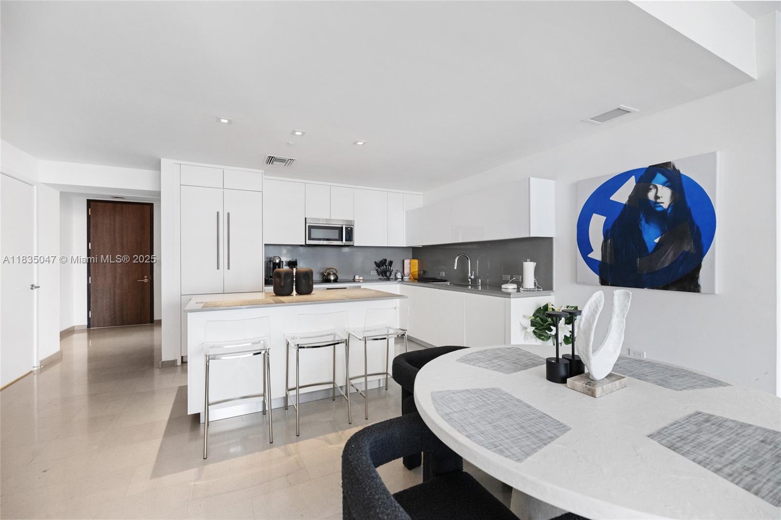 RISE CONDO - Residential Lease