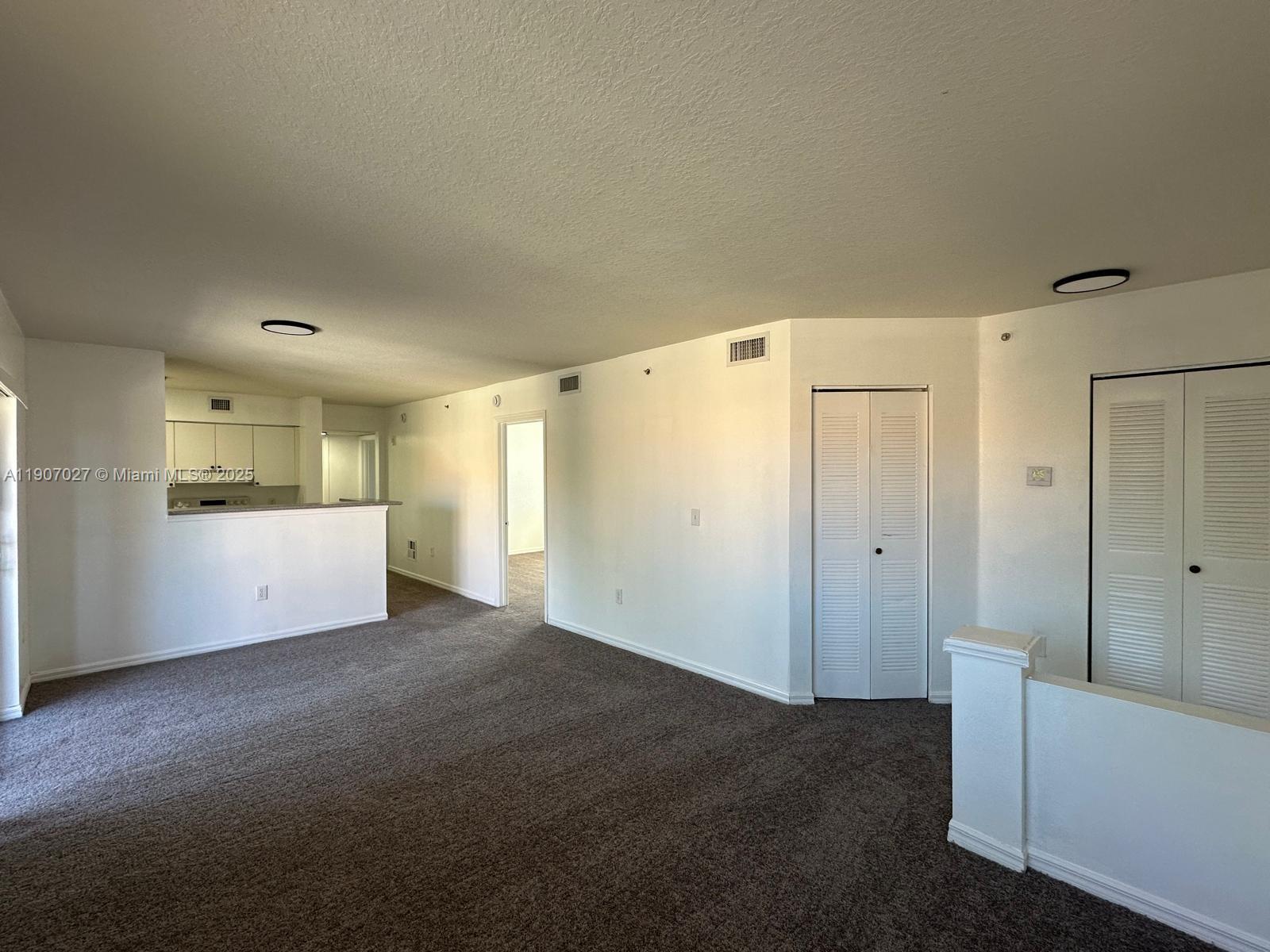 THE OAKS AT MIAMI GARDENS - Residential