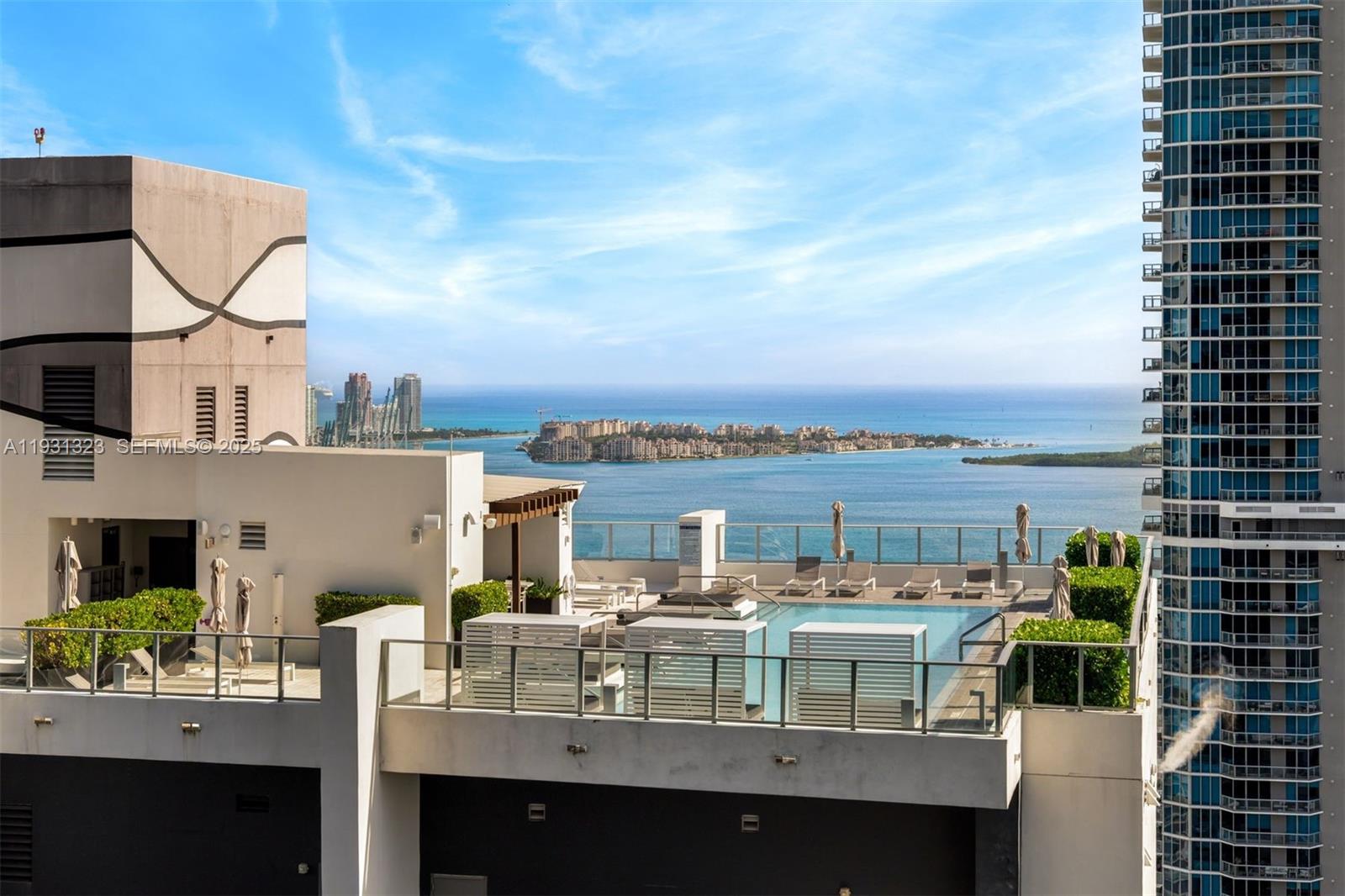 1000 Brickell Plz PH5203