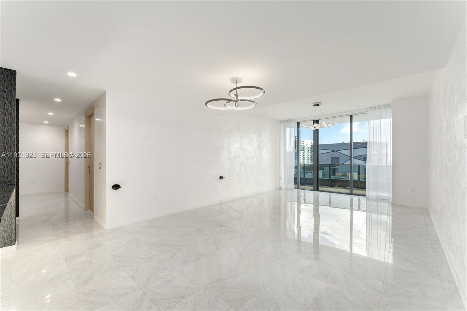 1000 Brickell Plz PH5203