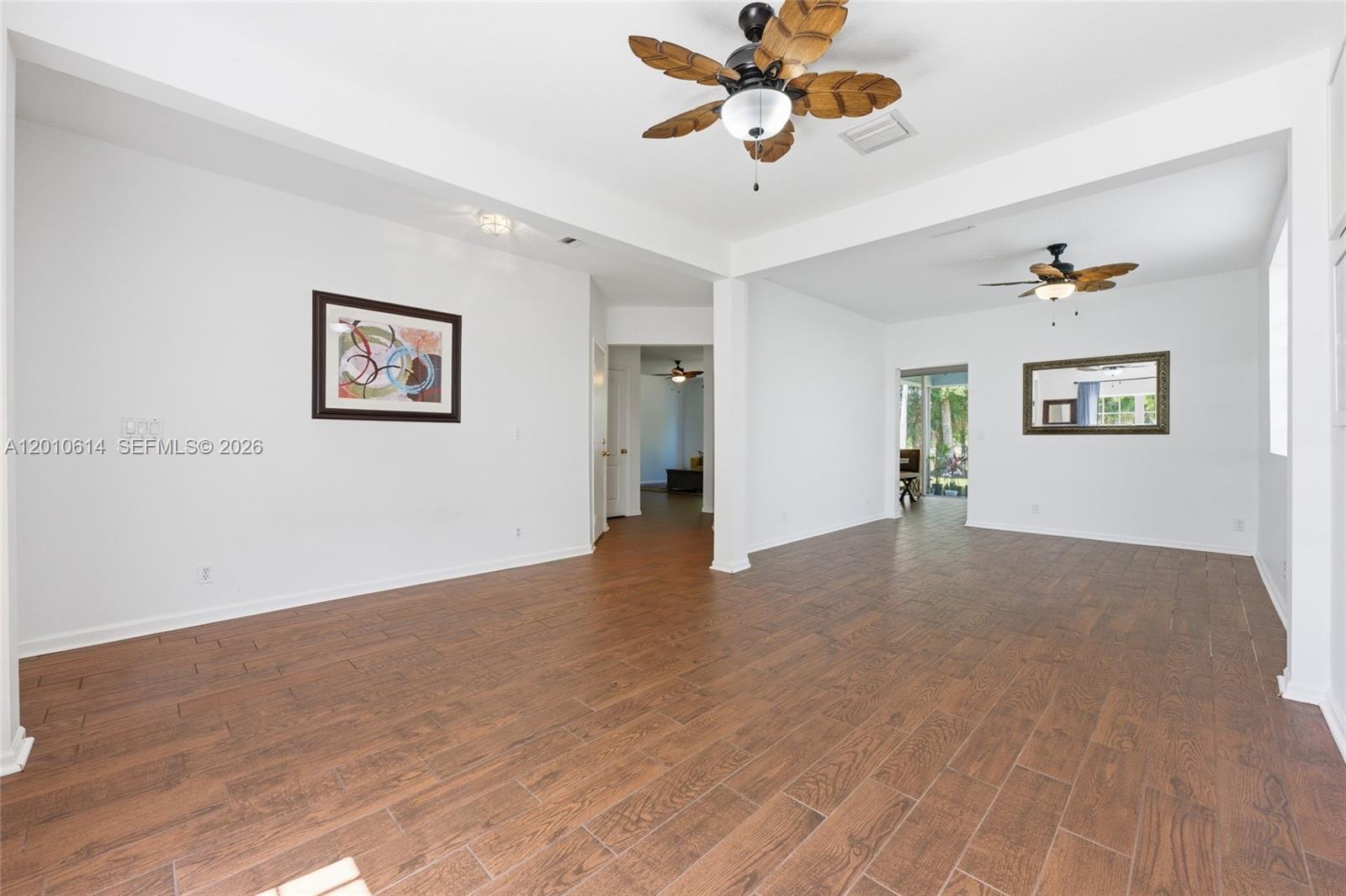 PALM POINTE - Residential