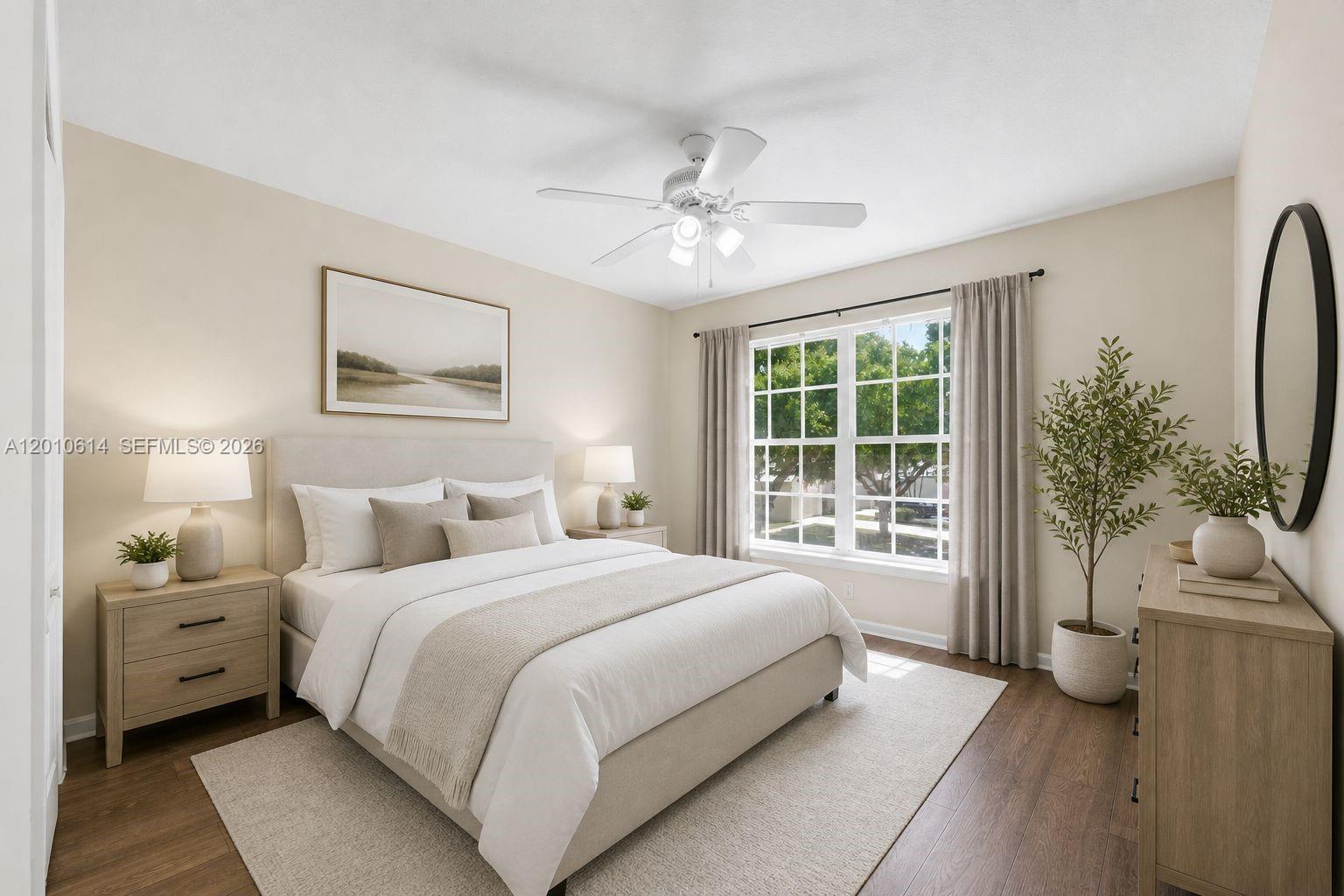 PALM POINTE - Residential