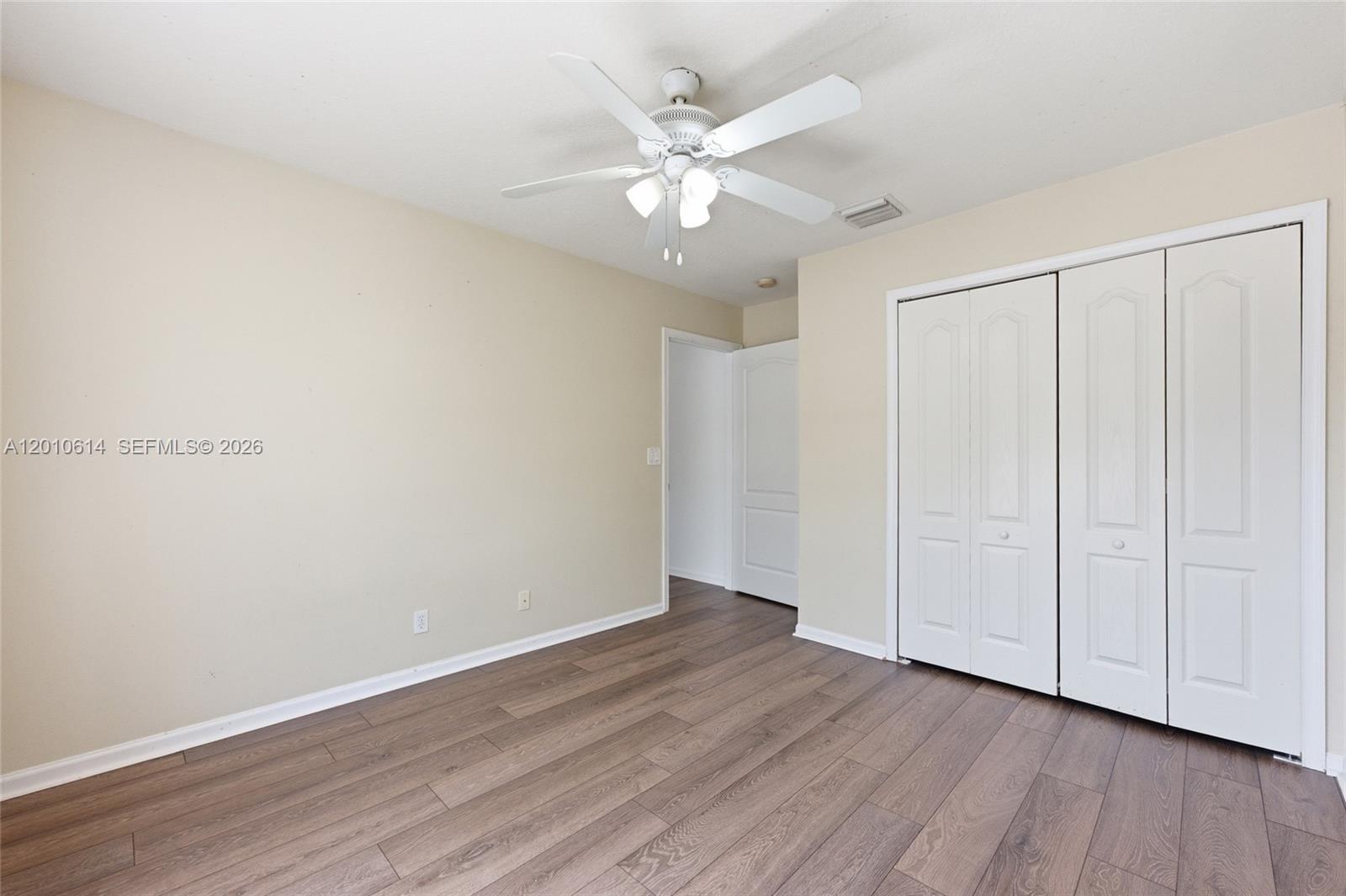 PALM POINTE - Residential