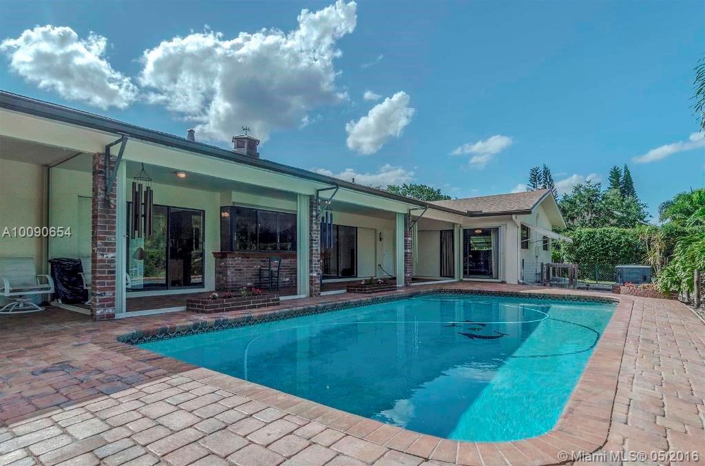 Everglades Land Co Sub 1- - Residential