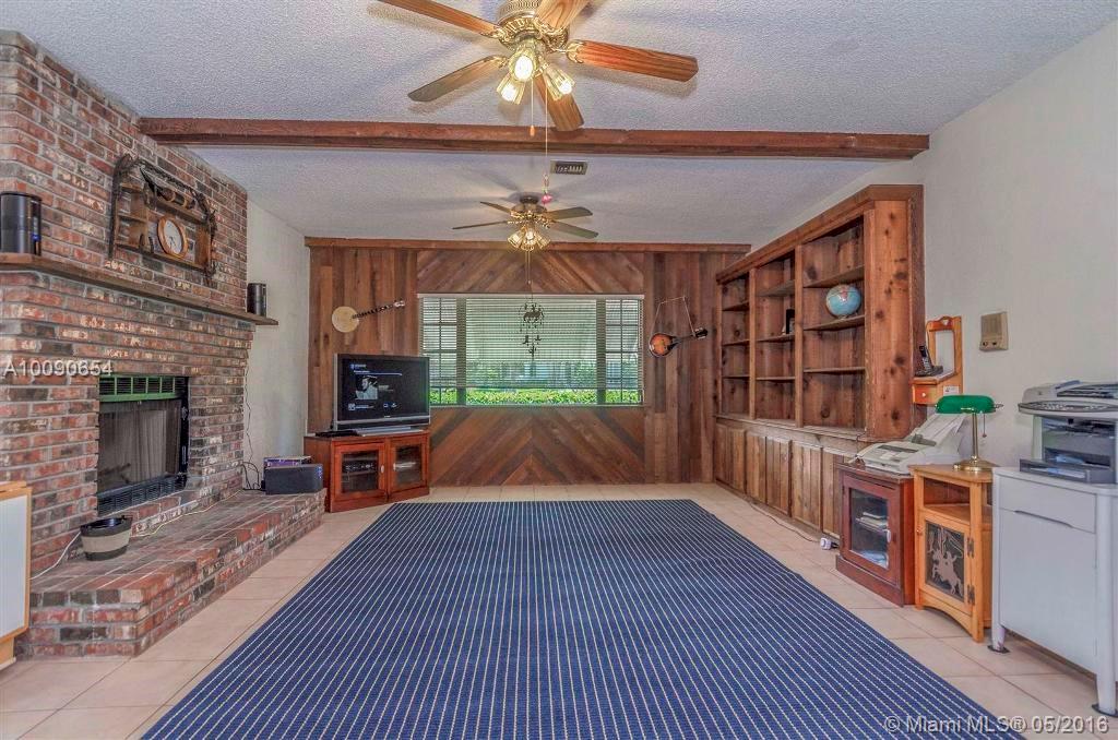 Everglades Land Co Sub 1- - Residential