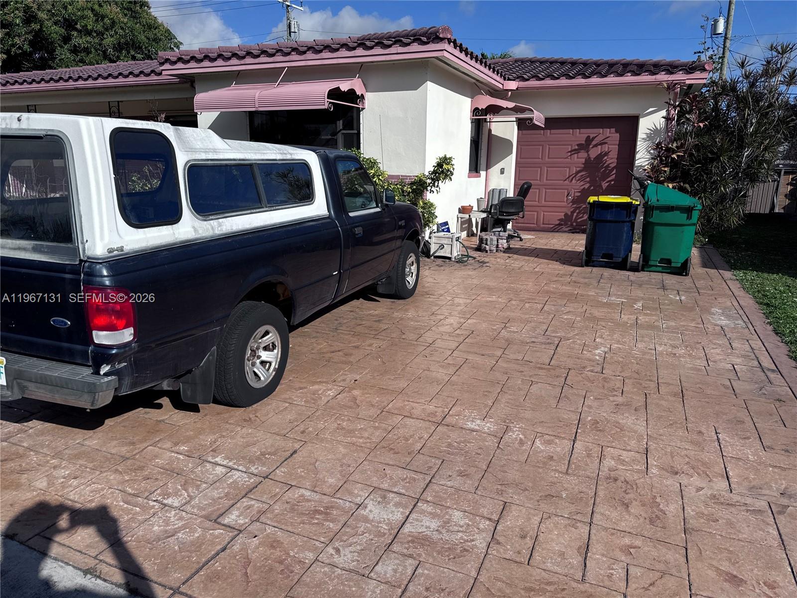 HOLLYWOOD CENTER AMEN PLA - Residential Income