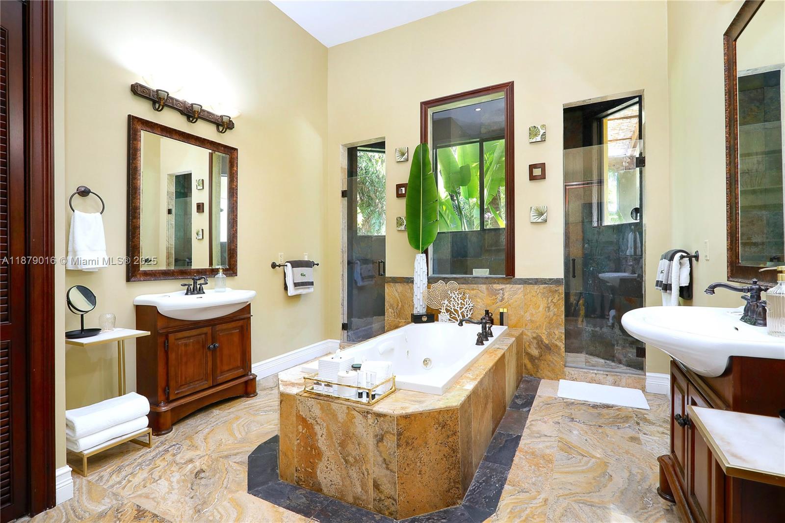 THE LANDINGS SEC 1 - Residential Lease