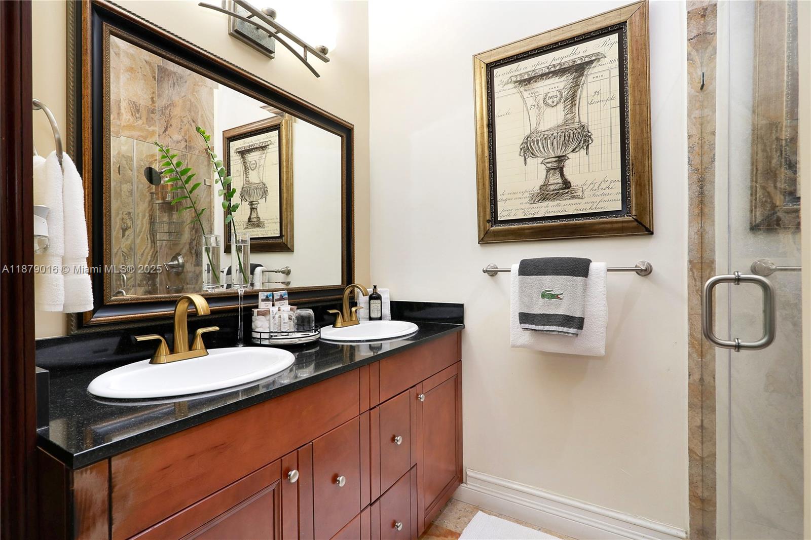 THE LANDINGS SEC 1 - Residential Lease