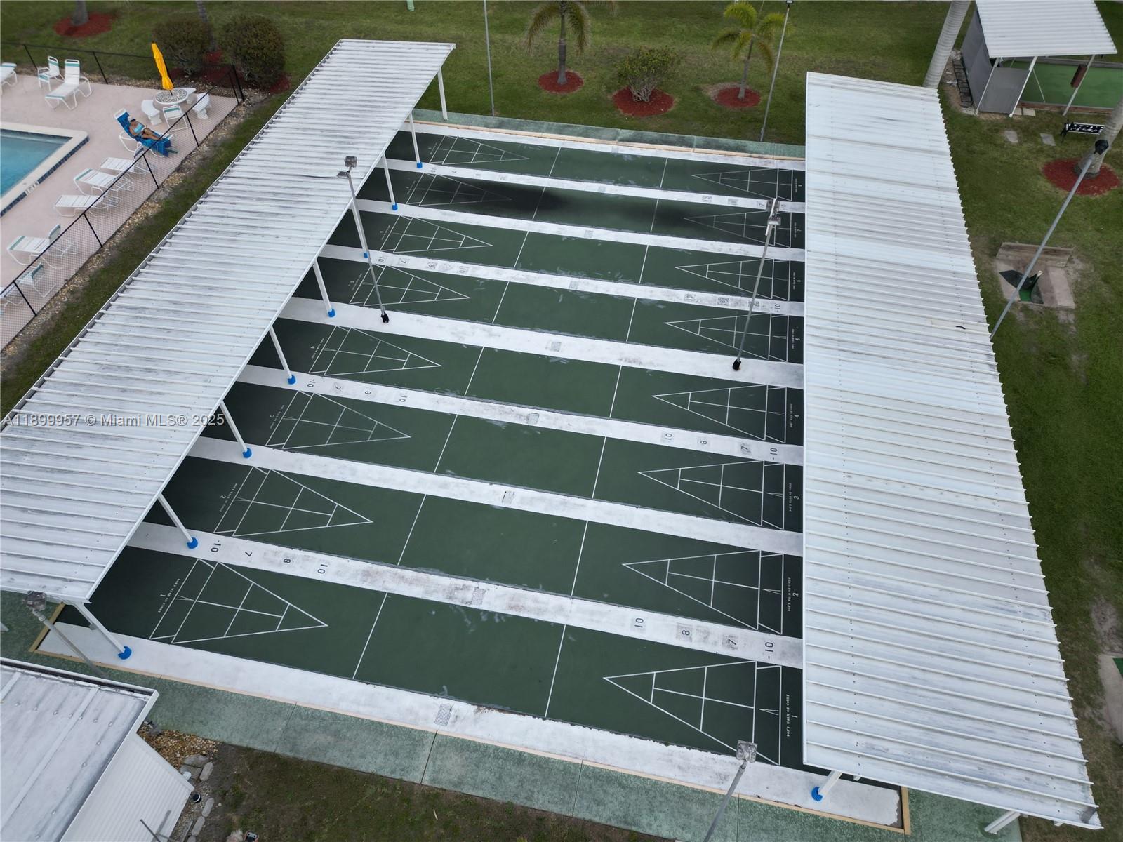 THUNDERBIRD MOBILE HOMES - Residential