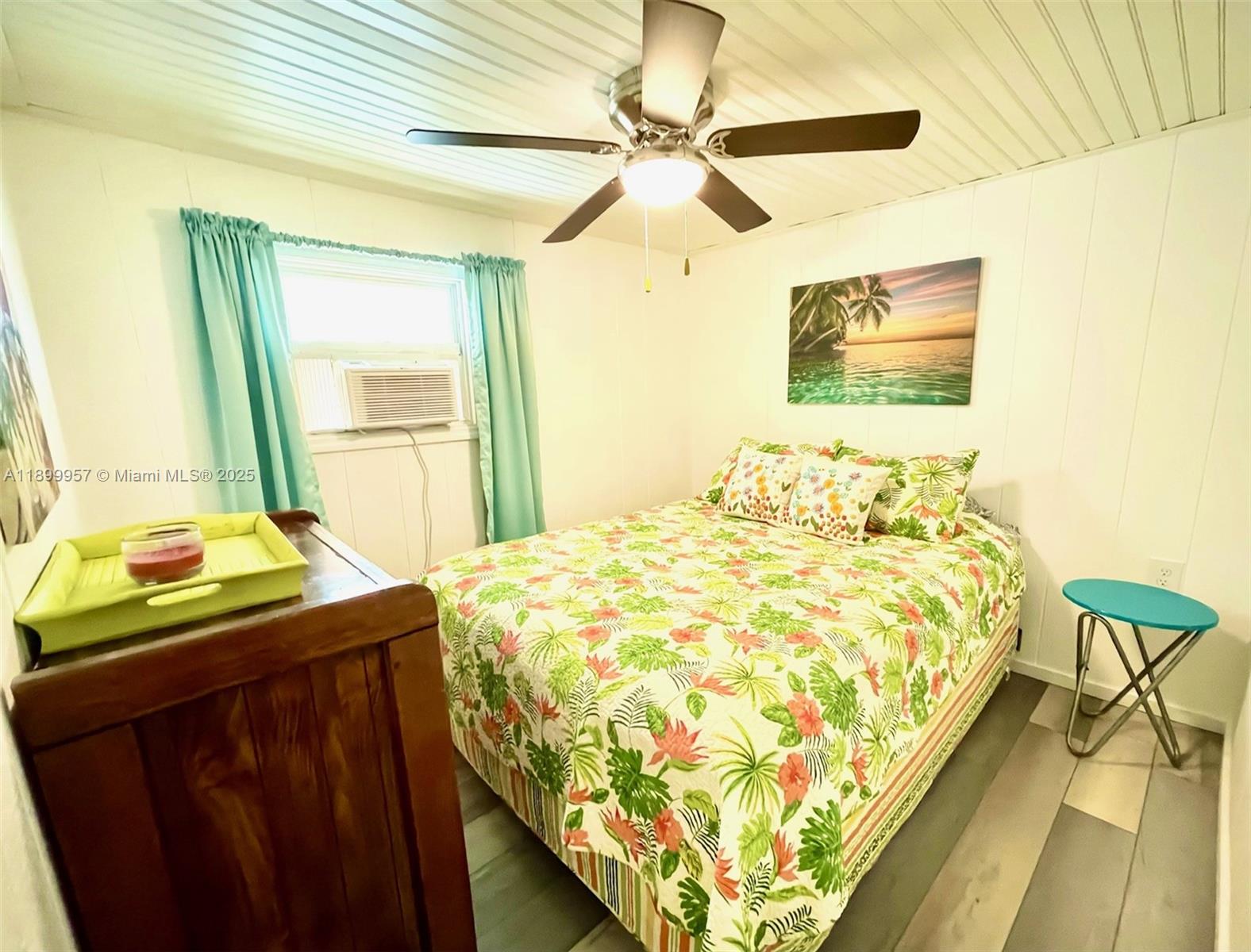 THUNDERBIRD MOBILE HOMES - Residential