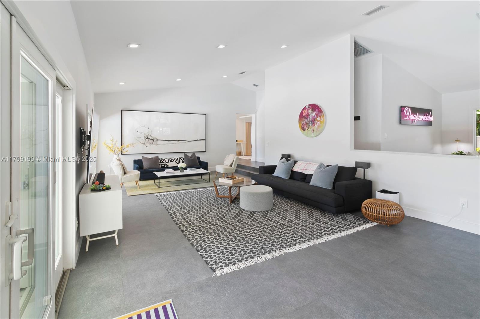 COWAN COVIN ACRES - Residential