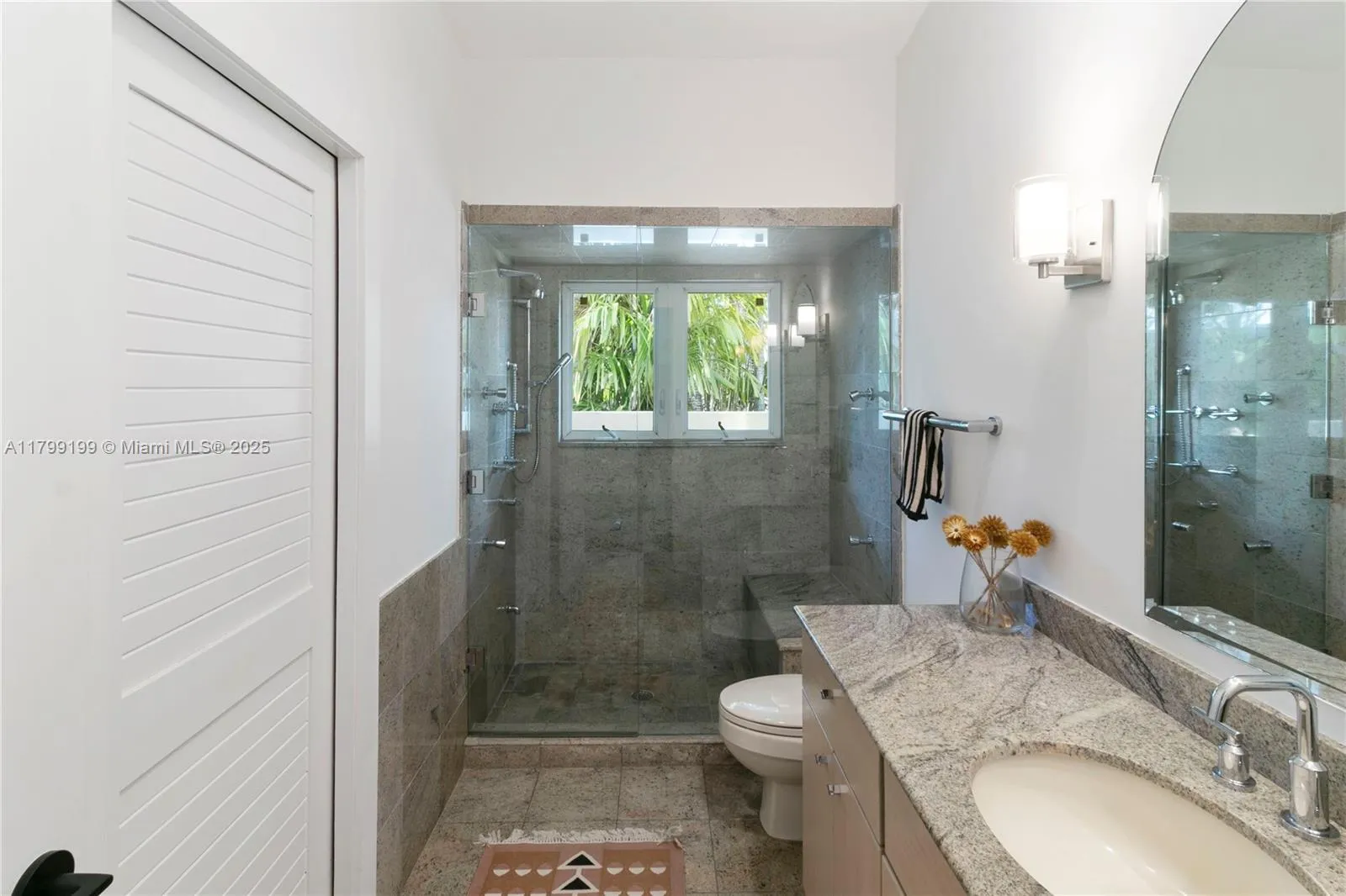 Palmetto Bay, Florida 33158, United States, 5 Bedrooms Bedrooms, ,3 BathroomsBathrooms,Residential,Pending,125744