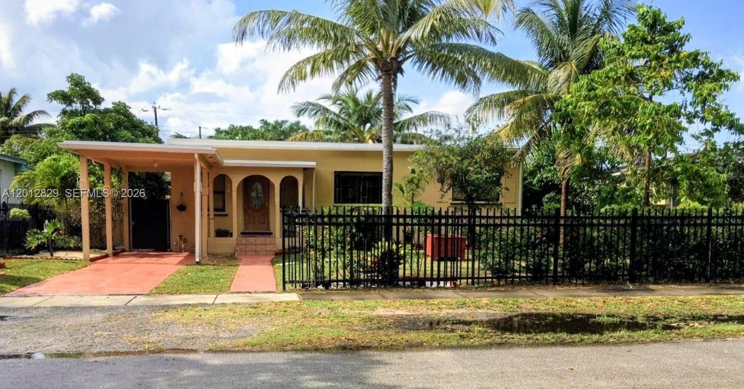 POINCIANNA MANOR SEC 2 - Residential Lease