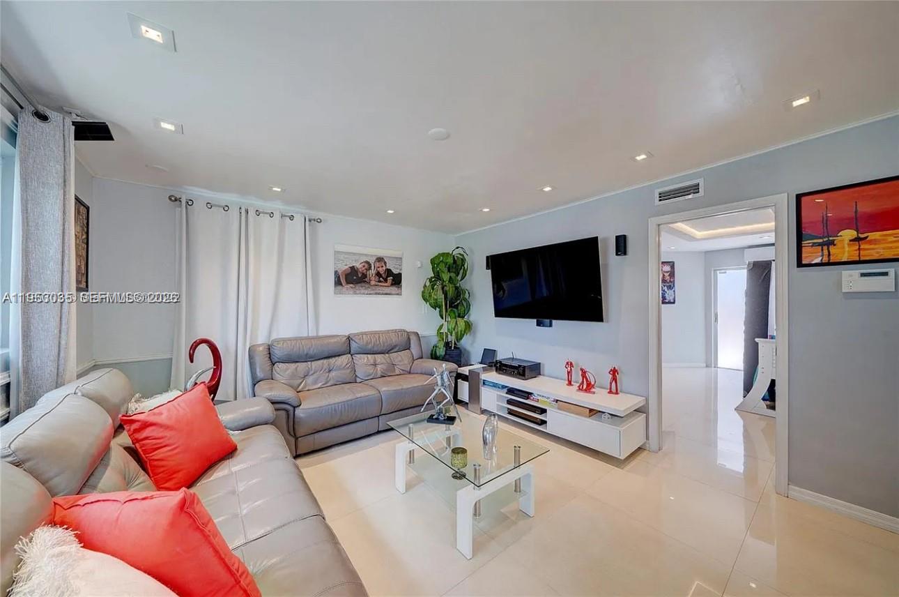 SUN-TAN VILLAGE SEC 2 - Residential