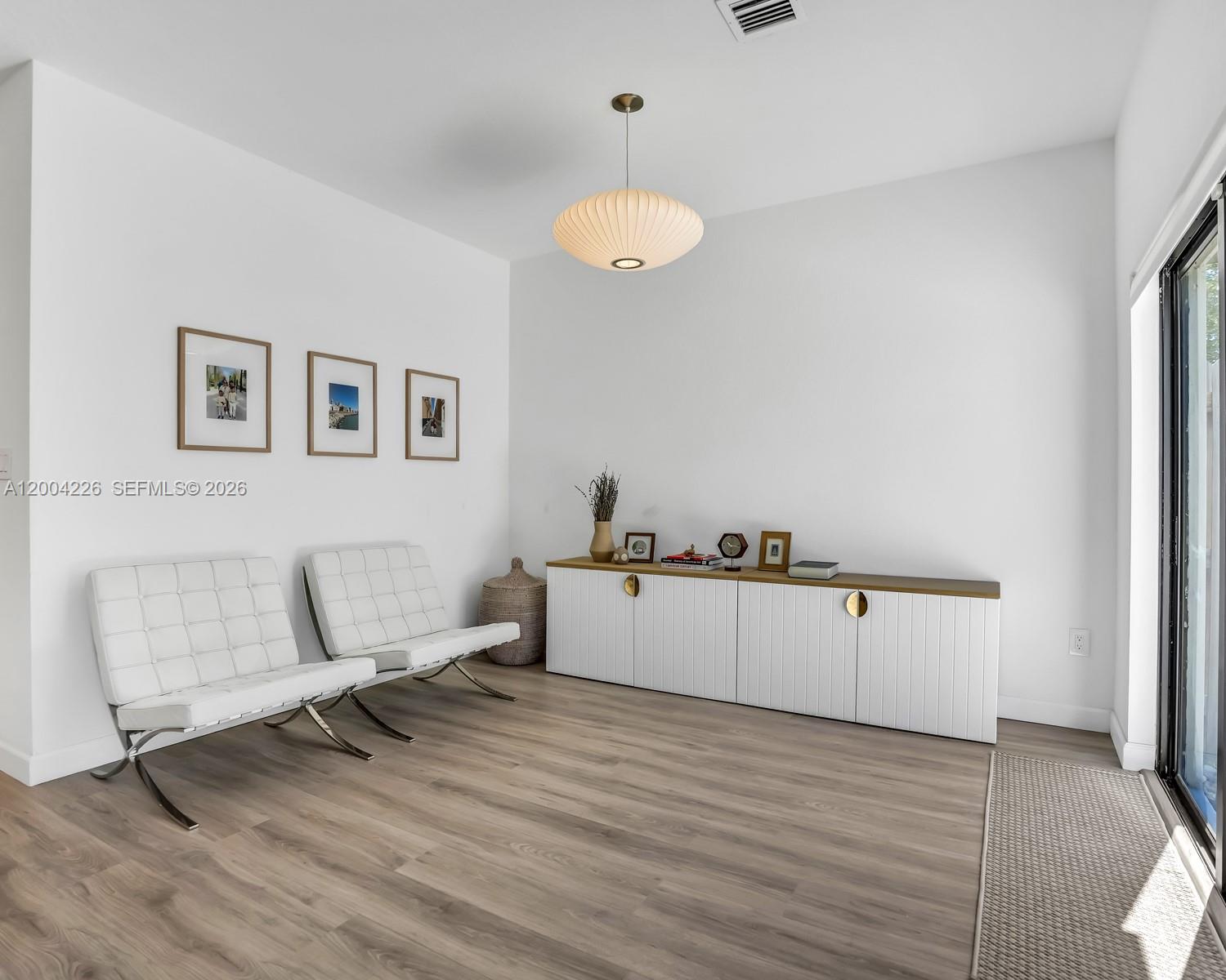 PINE ISLE - Residential