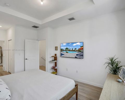 Tiny photo for Homestead, FL 33033 (MLS # A12004226)